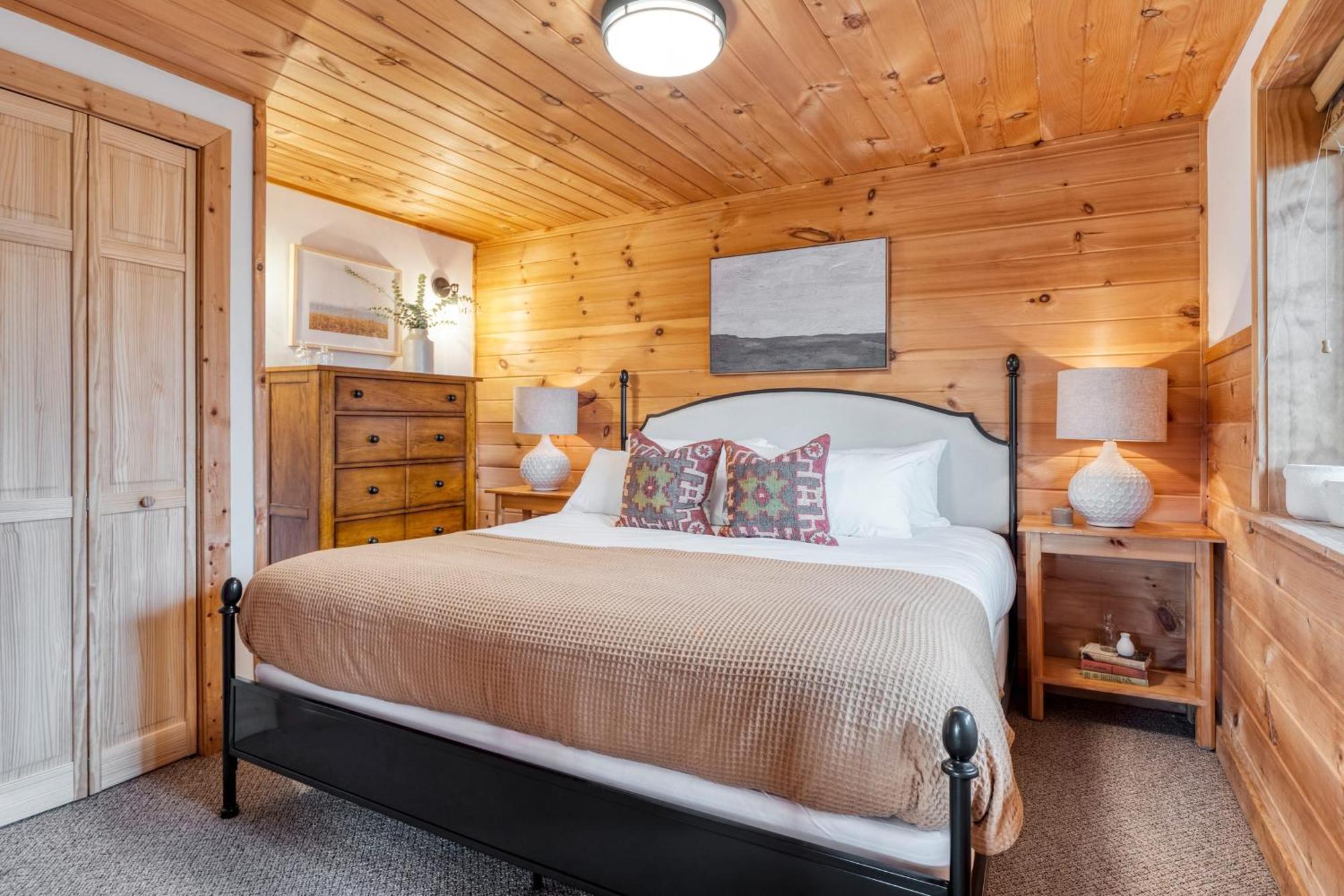 Chestnut By Avantstay Mountain Cabin W Treetop Views Hot Tub Game Room Гетлинбург Екстериор снимка